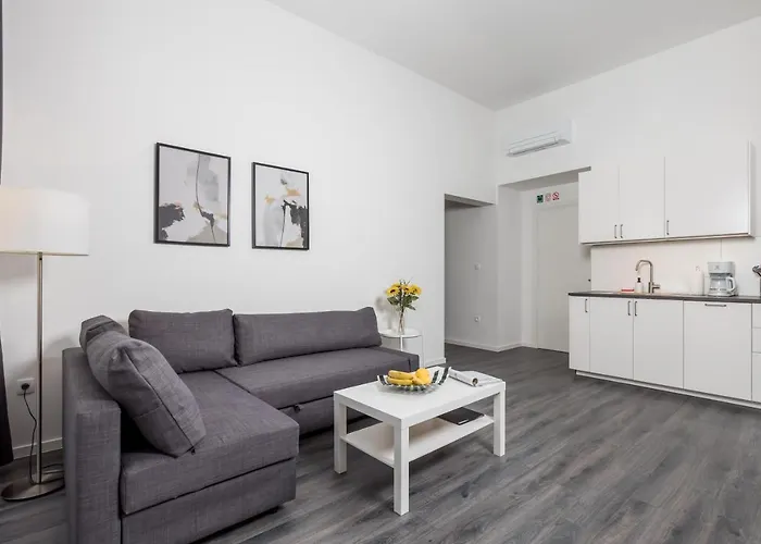 Apartment Nest In 1