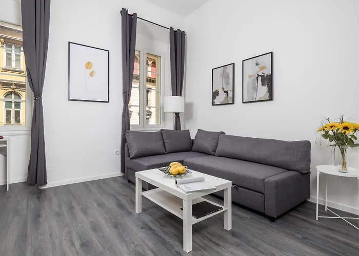 Apartment Nest In 1